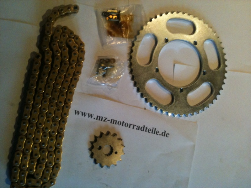Kettensatz MZ SX 16x52 ( 428 DID X-Ring-Kette) "Gold" Kettensatz MZ SX 16x52 ( 428 DID X-Ring-Kette) "Gold"
