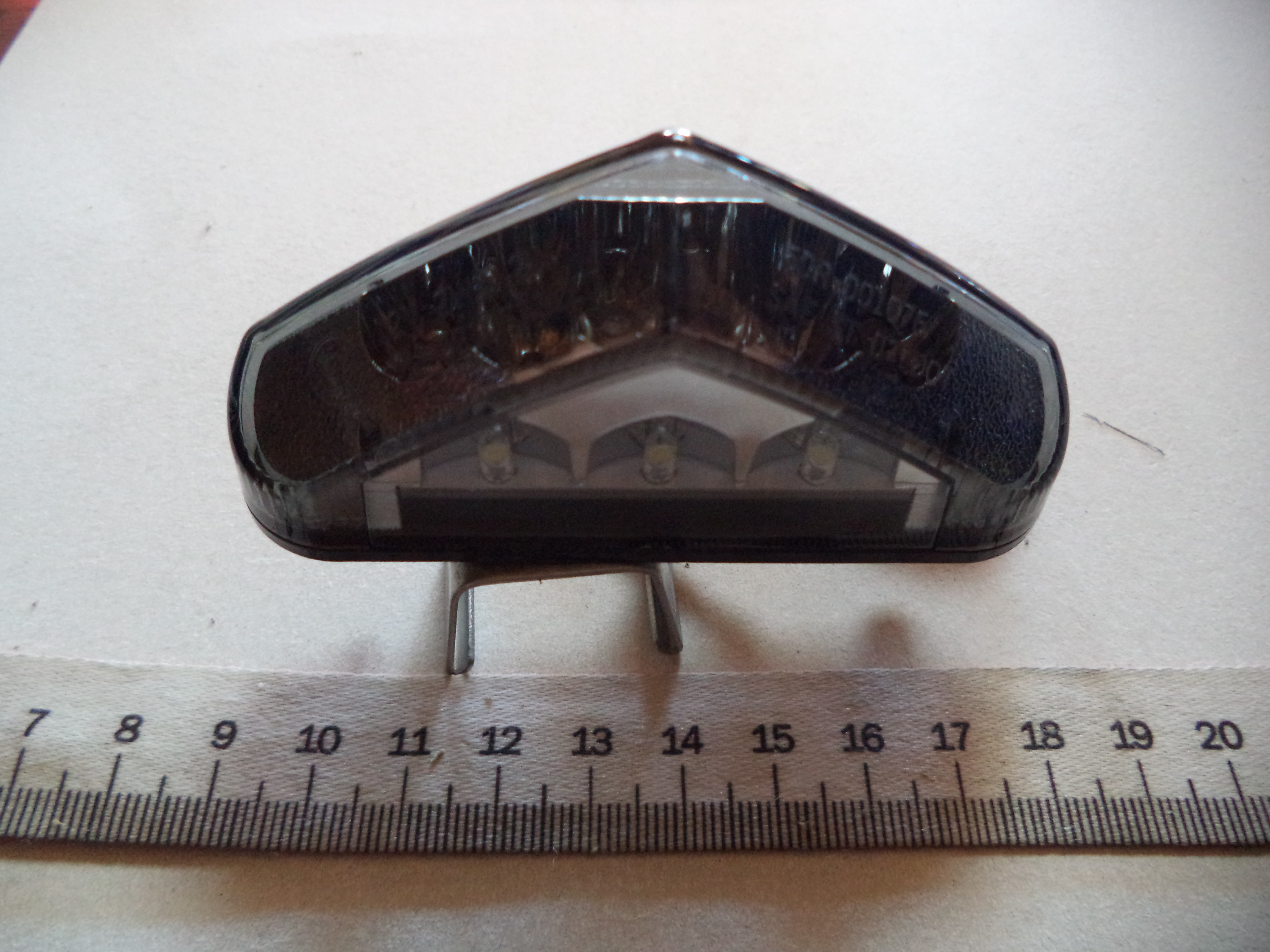 LED Rücklicht mit E-Prüfzeichen und Kennzeichenlicht MINI dreieck LED Rücklicht mit E-Prüfzeichen und Kennzeichenlicht MINI dreieck